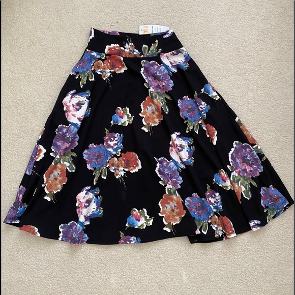 Agnes & Dora Dresses & Skirts - Midi skirt